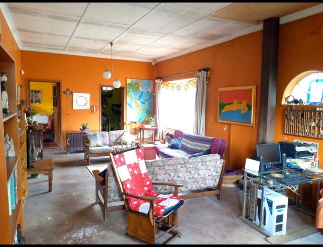 3 BEDROOM HOUSE FOR SALE IN BEZUIDENHOUT VALLEY